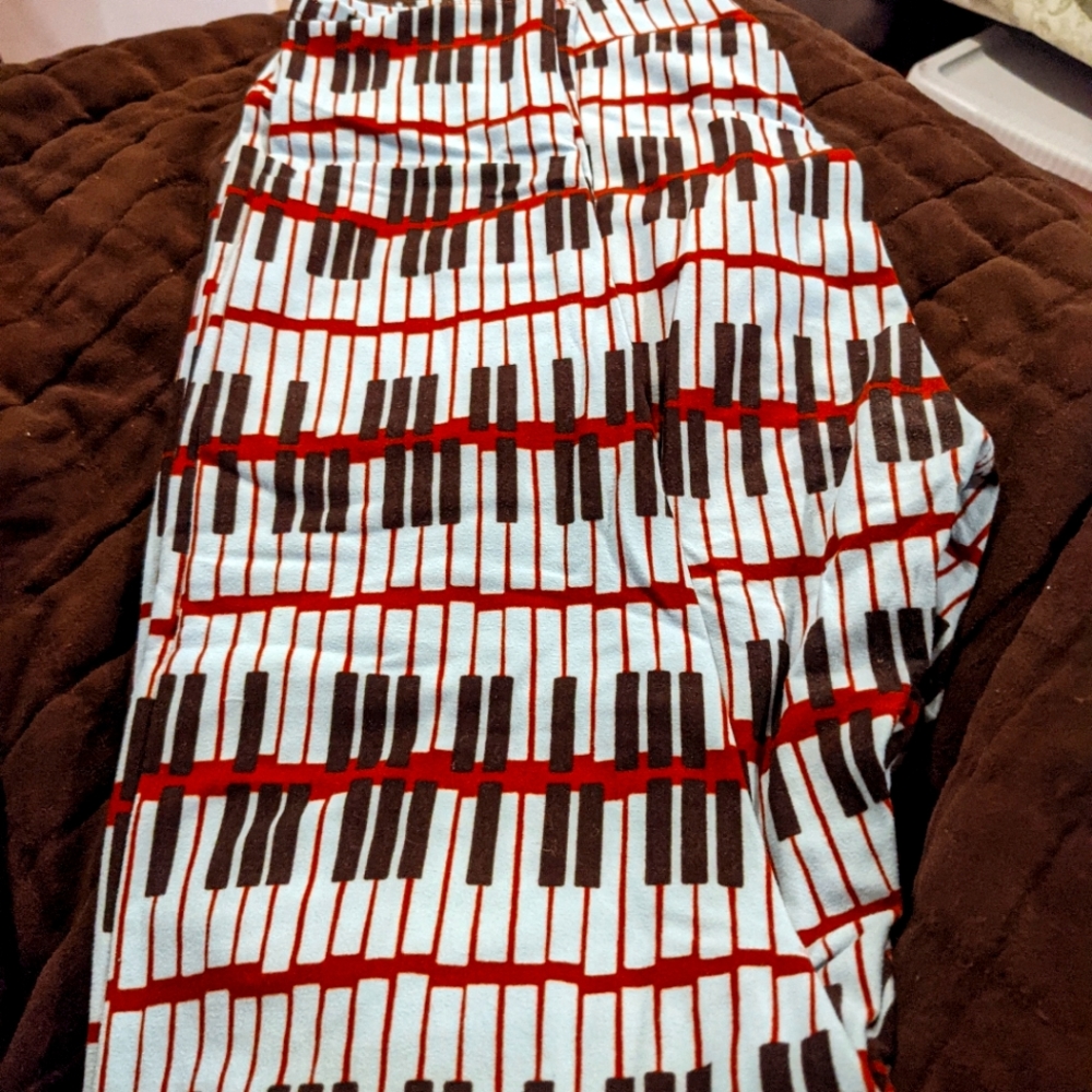 TC LuLaRoe leggings 2/$17 3/$23 4/$27